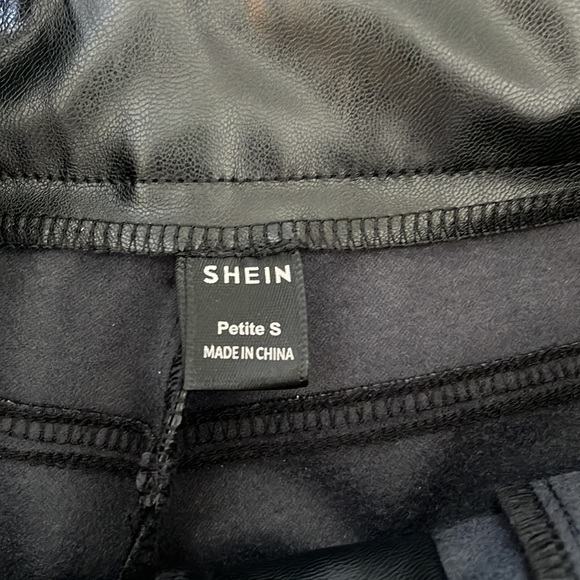 Black leather pants - Picture 3 of 6